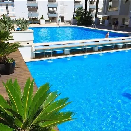 Varias Piscinas Salida Directa A La Playa * Salou