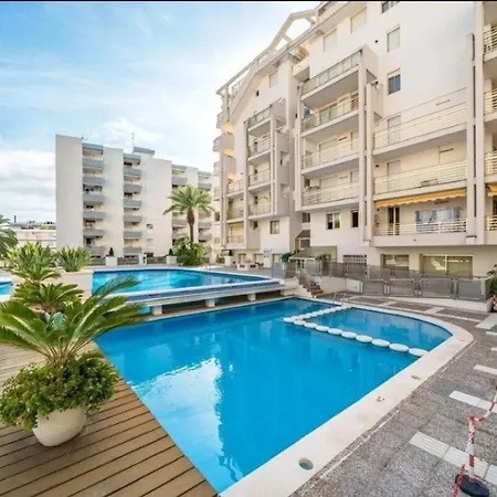 Varias Piscinas Salida Directa A La Playa * Салоу