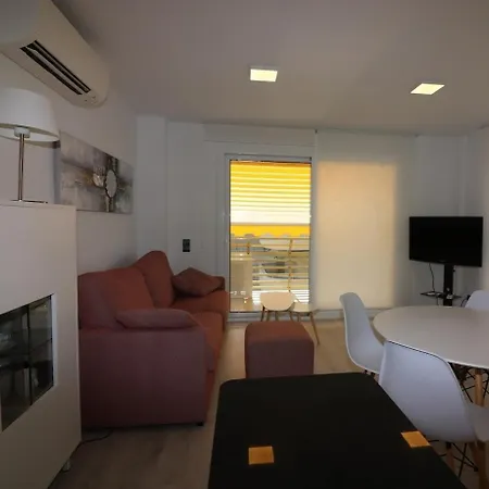 Varias Piscinas Salida Directa A La Playa 아파트 살루