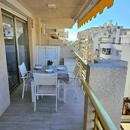 아파트 Varias Piscinas Salida Directa A La Playa 살루