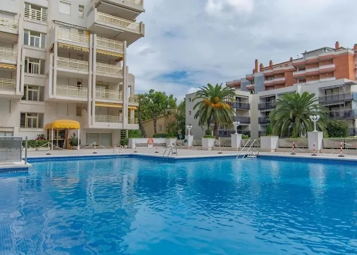 아파트 Varias Piscinas Salida Directa A La Playa 살루