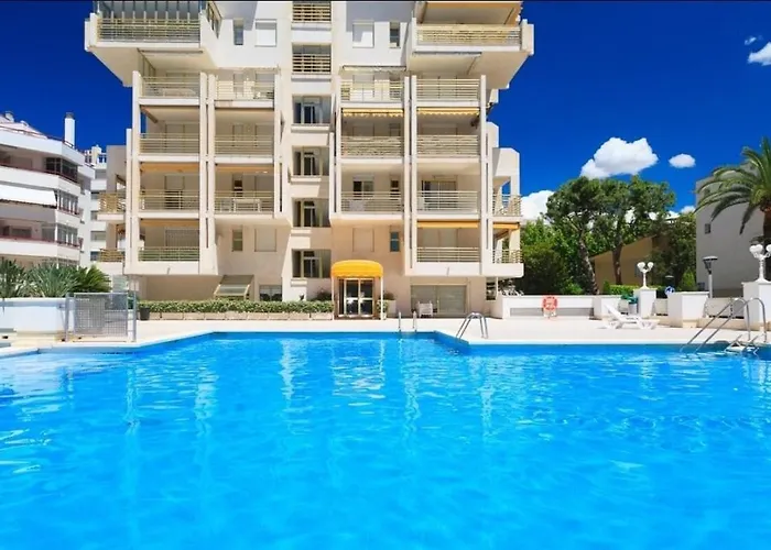 Varias Piscinas Salida Directa A La Playa 아파트